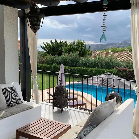 Villa Belvilla By Oyo Brisas *