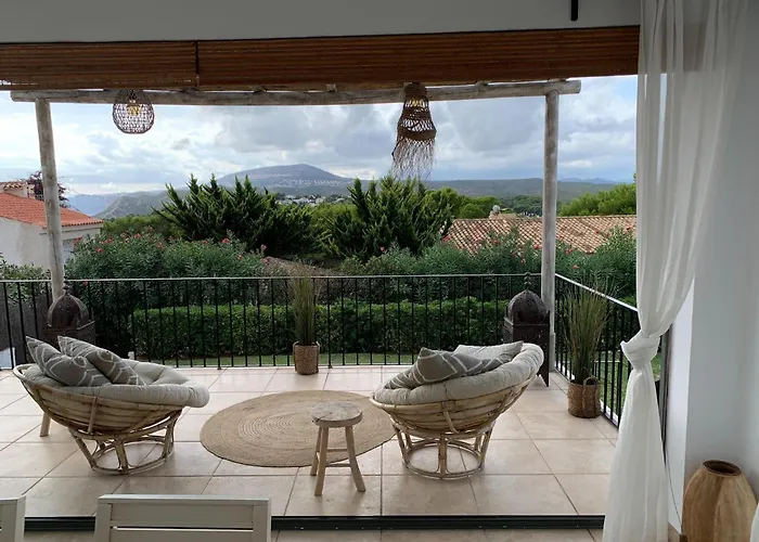 Villa Granadella Bay Hideaway *