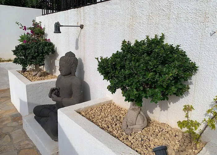 Villa Granadella Bay Hideaway *